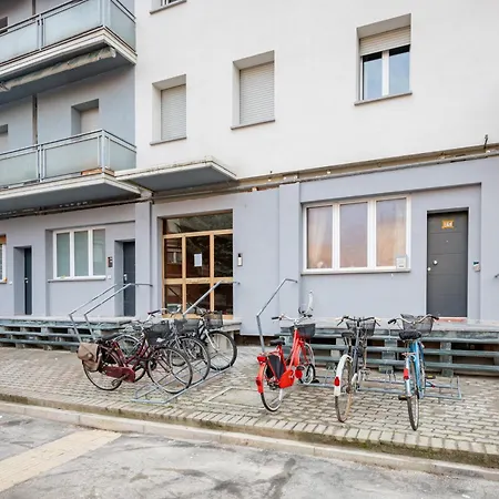 Apartmán Guesthost - In One Parma